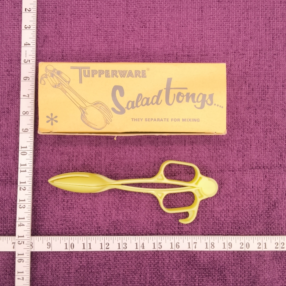 Vintage Tupperware Salad Tongs | 1950s Yellow MCM Serving Utensils - Picture 10 of 11